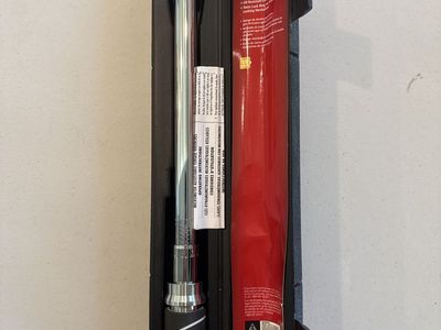 Husky 3/8 in. Drive Click Torque Wrench, 20-100 ft-lbs, Lifetime Warranty, New in Case
