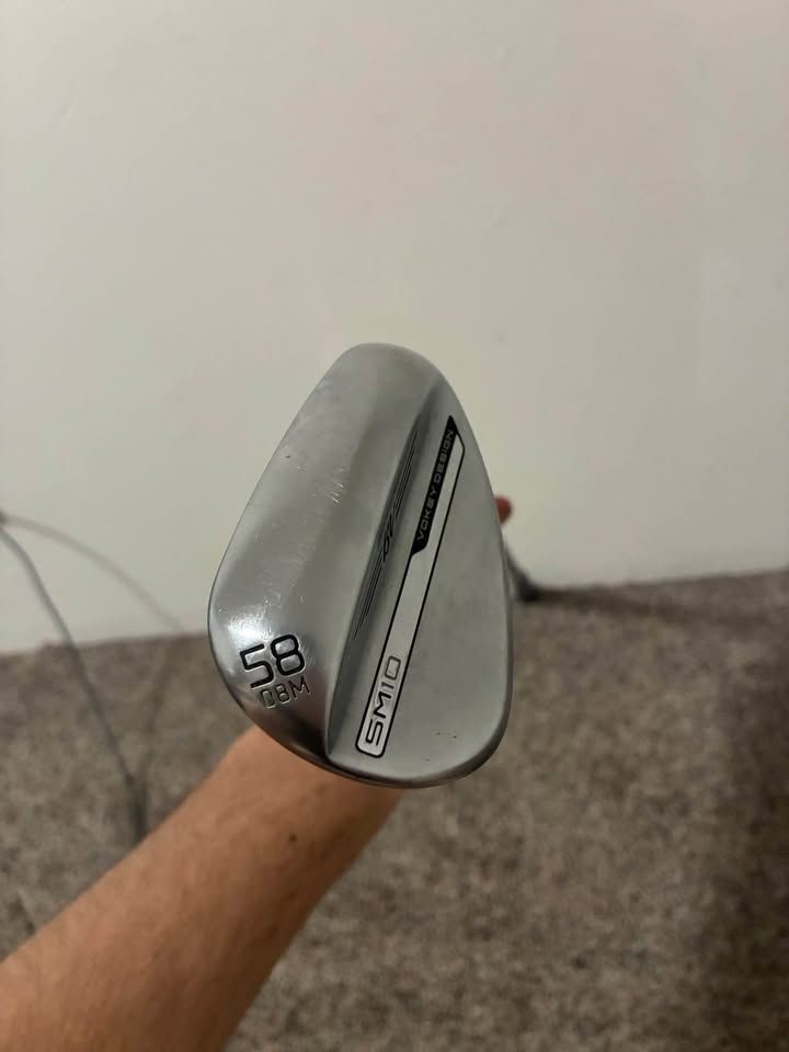Titleist Vokey SM10 Tour Chrome 58 Degree 08 M Grind S400 Shaft Barely Used