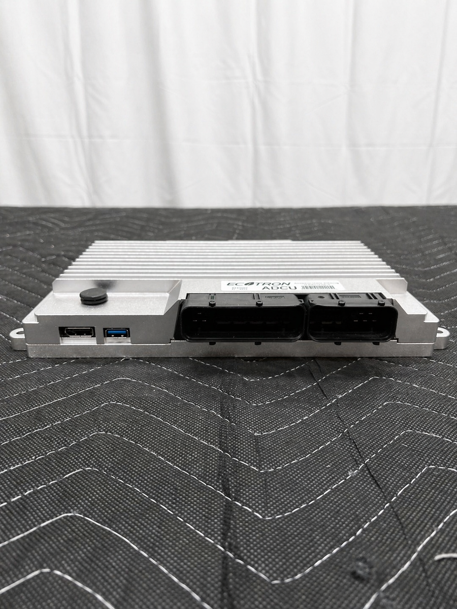 Main image 3