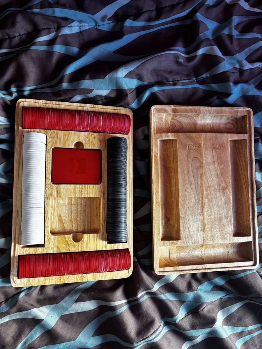 1996 Marlboro poker set