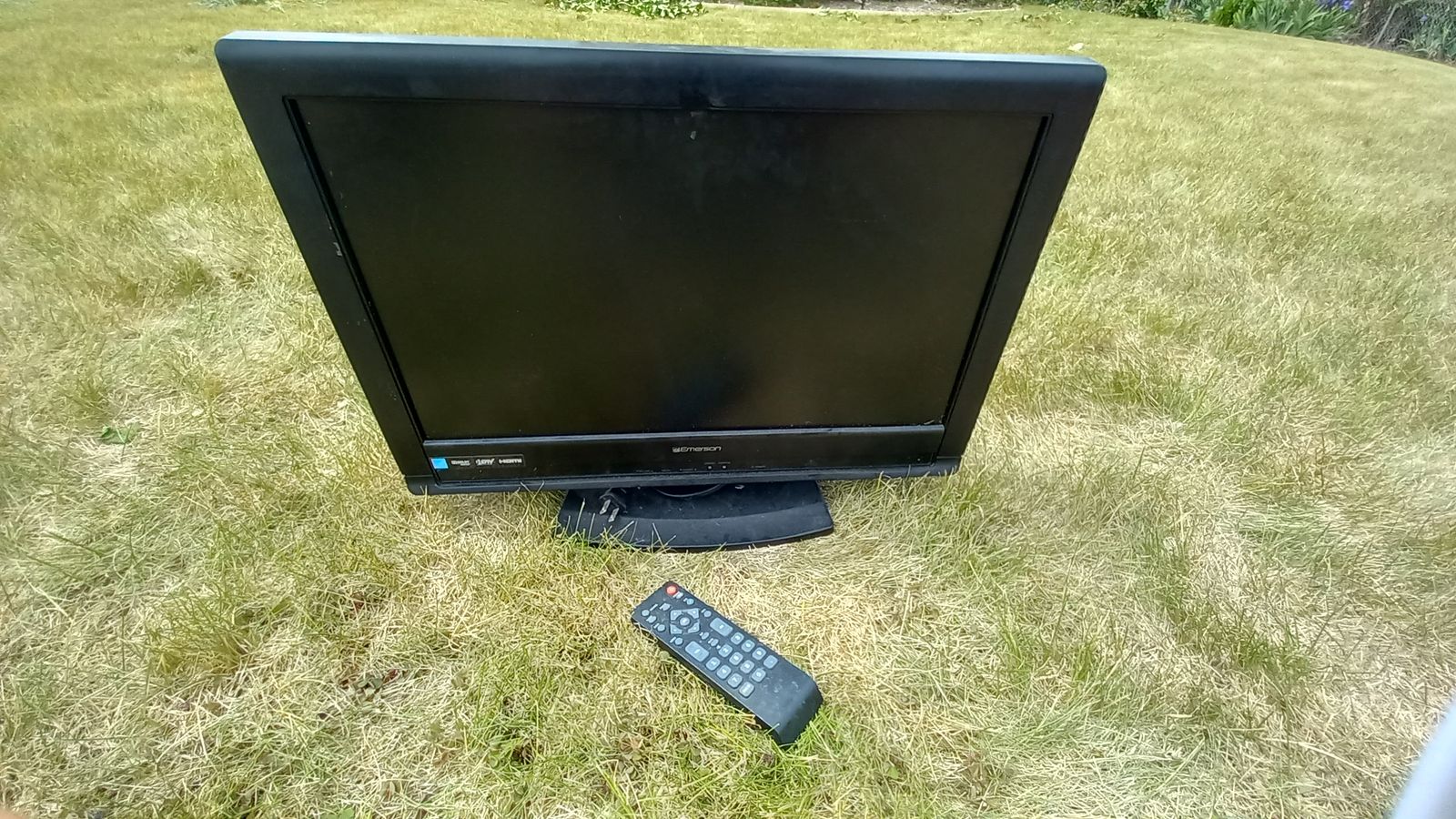 Emerson 22 In LCD TV
