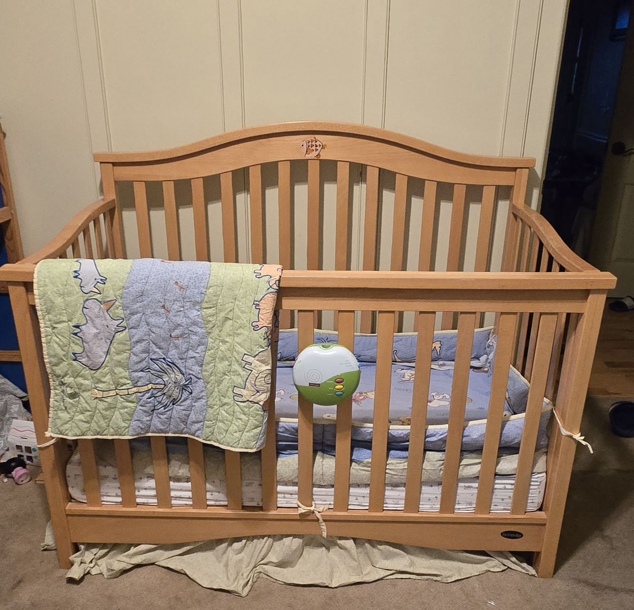 Bonavita Convertible Baby Crib with Mattress & Bedding