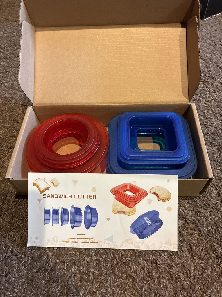 Sandwich Cutter