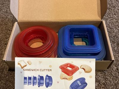 Sandwich Cutter