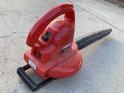 Troy-Bilt TB150BV 12 Amp Electric Corded Blower Vacuum Mulcher, Red, Used