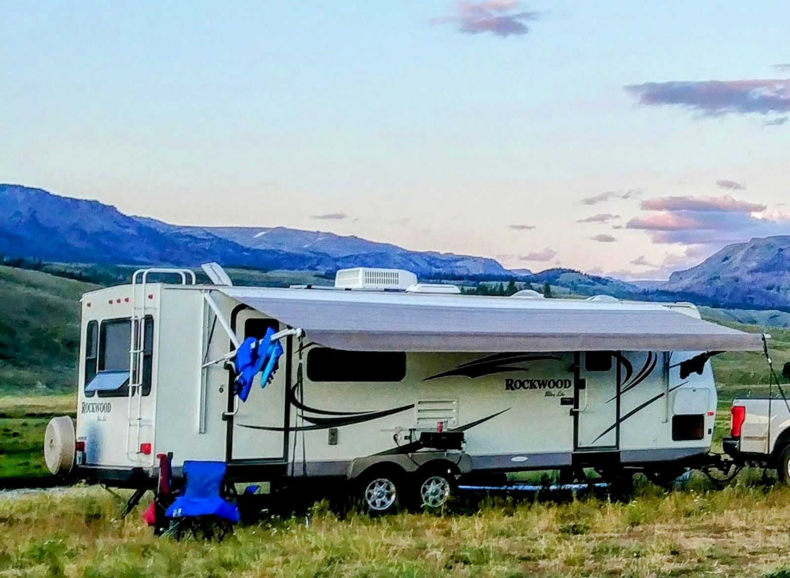 2011 Rockwood Ultra Lite 2604 Travel Trailer - Four Seasons, Superslide