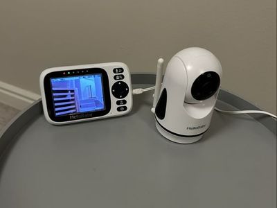 HelloBaby Video Baby Monitor with Pan-Tilt-Zoom Camera.