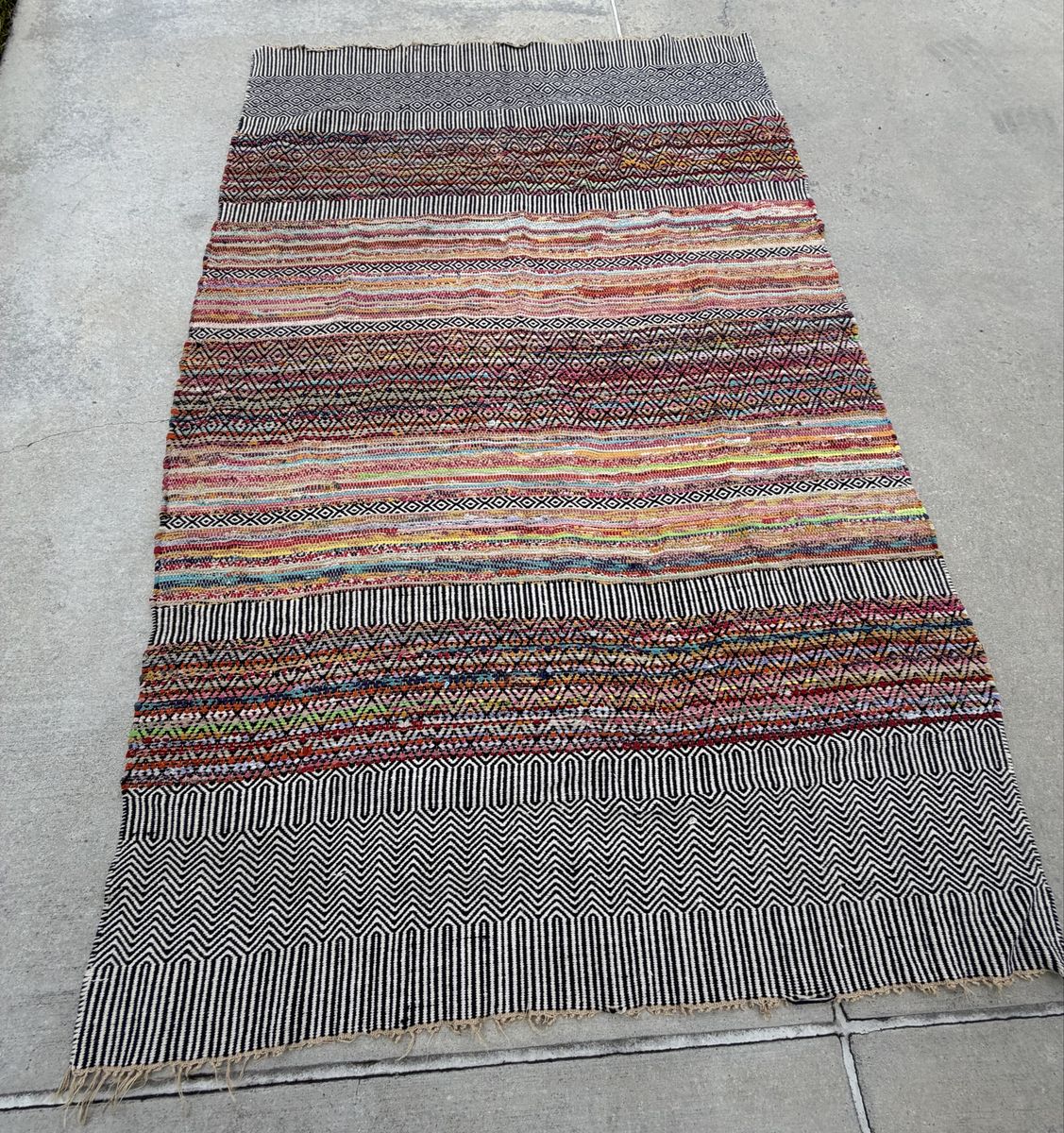Handloomed Rag Rug Bohemian Multicolor Geometric Pattern Area Rug with Fringe Large 9’ x 6’ approx