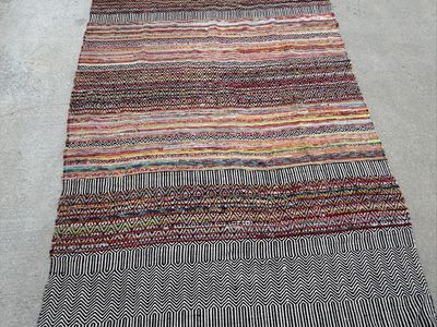 Handloomed Rag Rug Bohemian Multicolor Geometric Pattern Area Rug with Fringe Large 9’ x 6’ approx