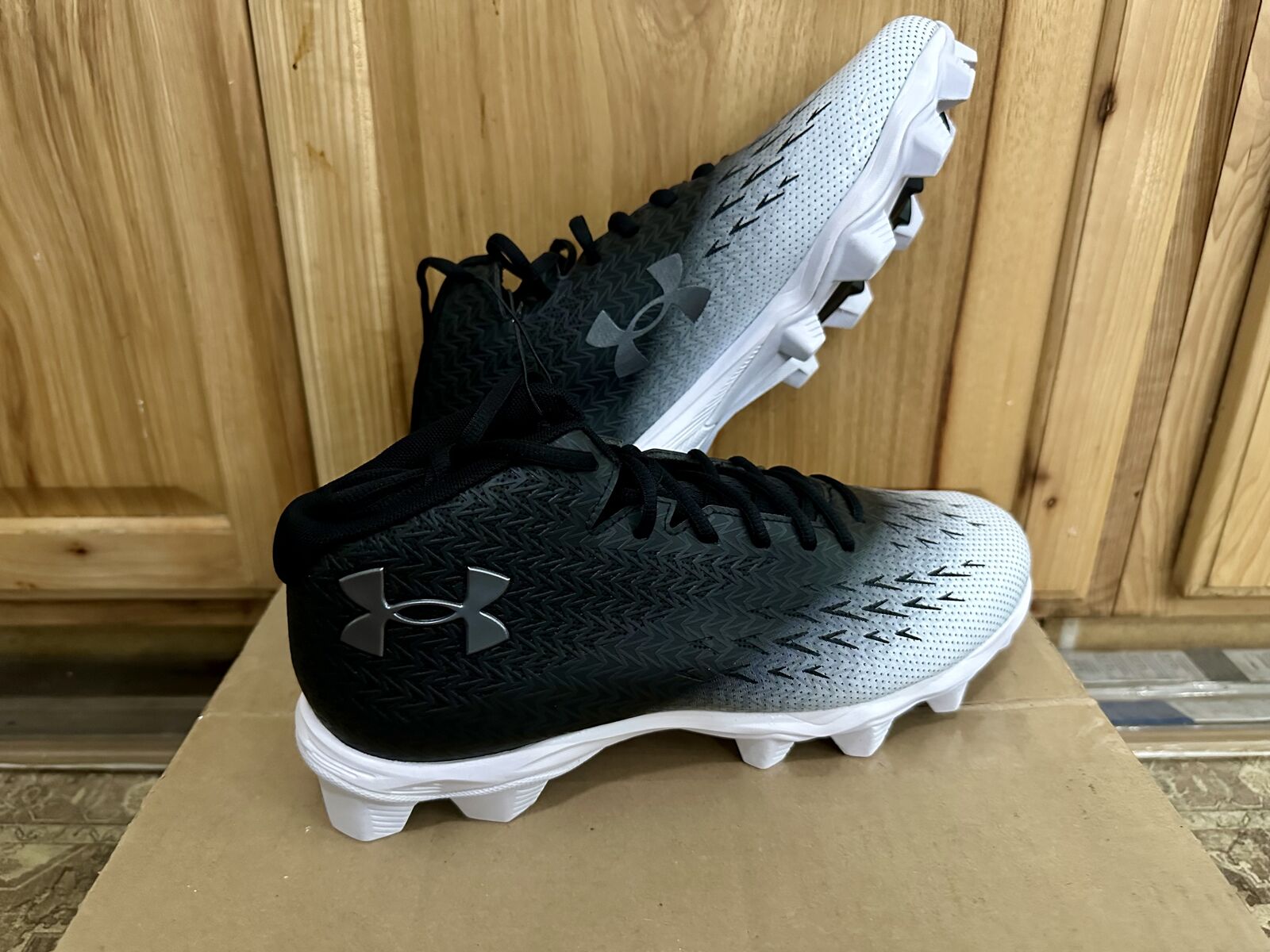 Under Armour Mens 10 - Spotlight Franchise RM4 football cleat