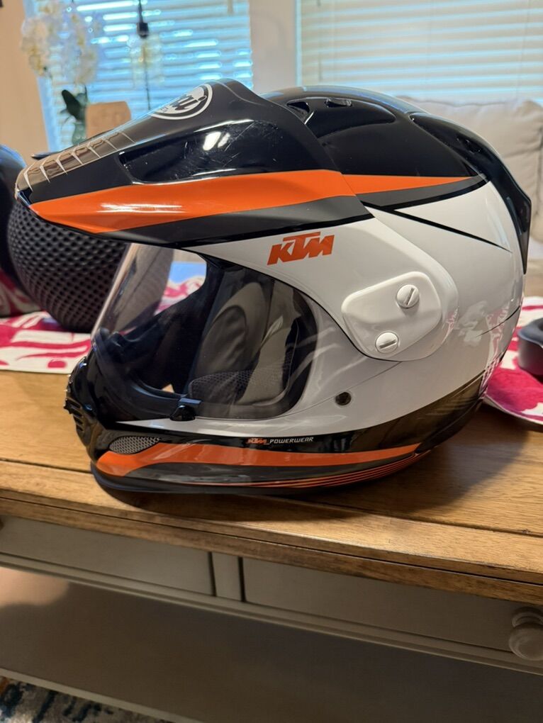 Arai Tour X 4/ KTM Snipe Size Small