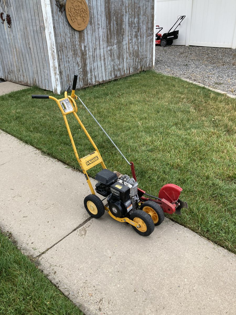 Lawn edger McLane brand