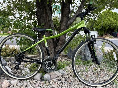 Specialized Commuter hybrid bike