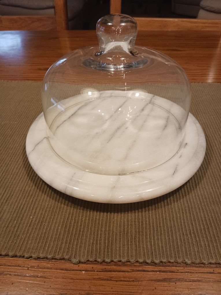 Marble cheese plate with glass dome 
