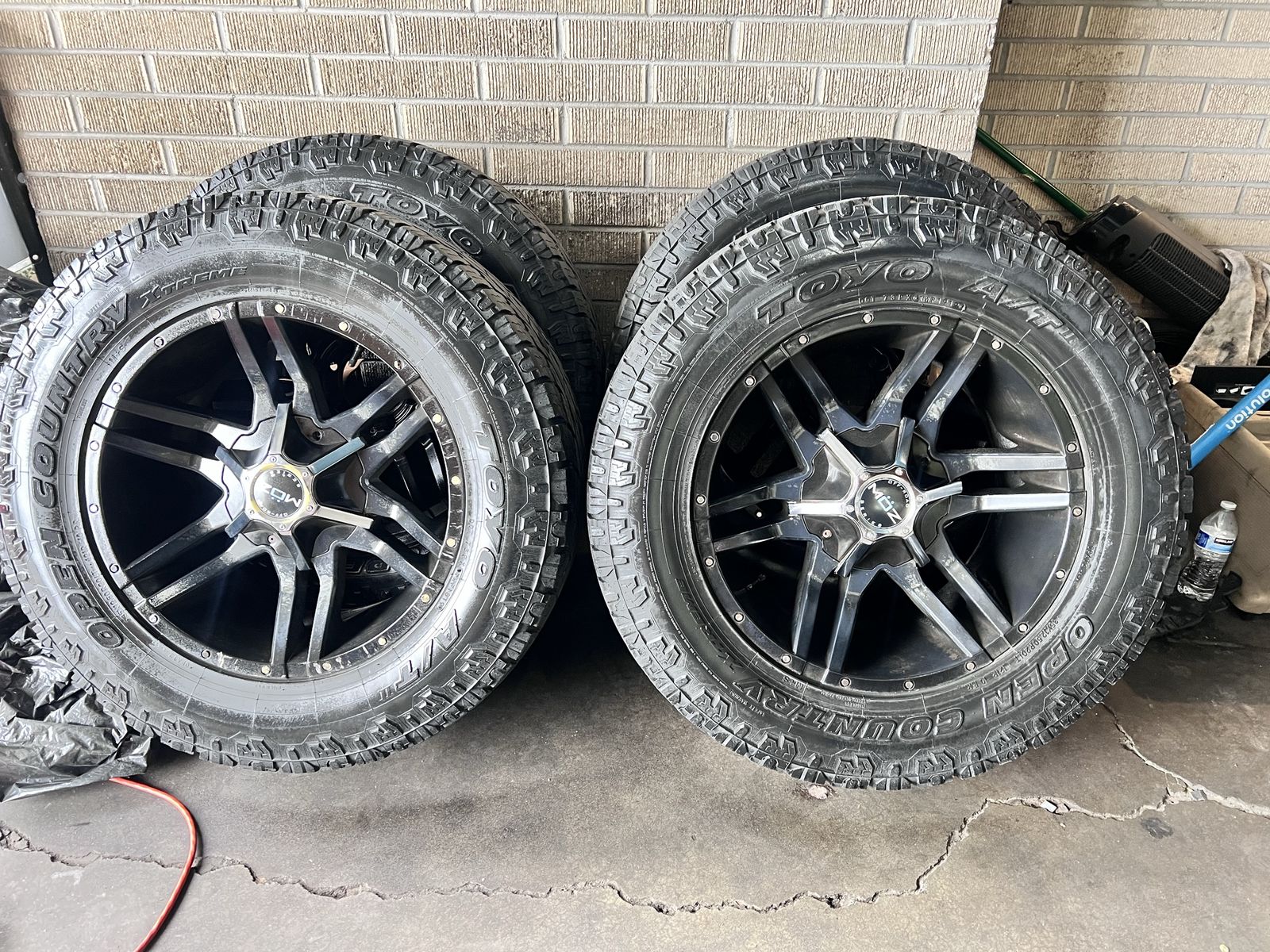 20x9 Wheels 8x6.5 Ram Duramax on 35s Toyo