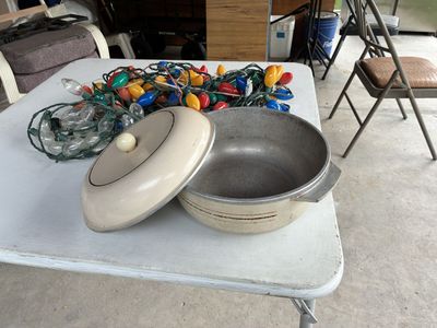 Vintage Dutch Oven Pot with Lid Cream Color