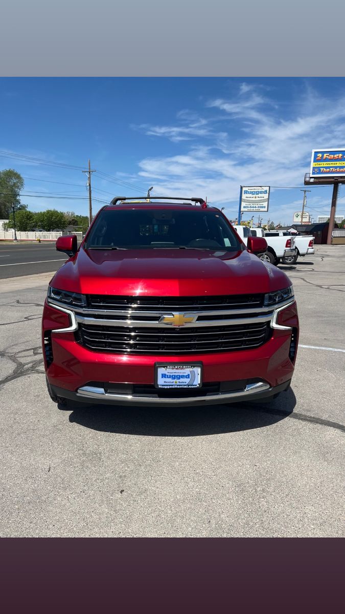 2023 Chevrolet Suburban LT