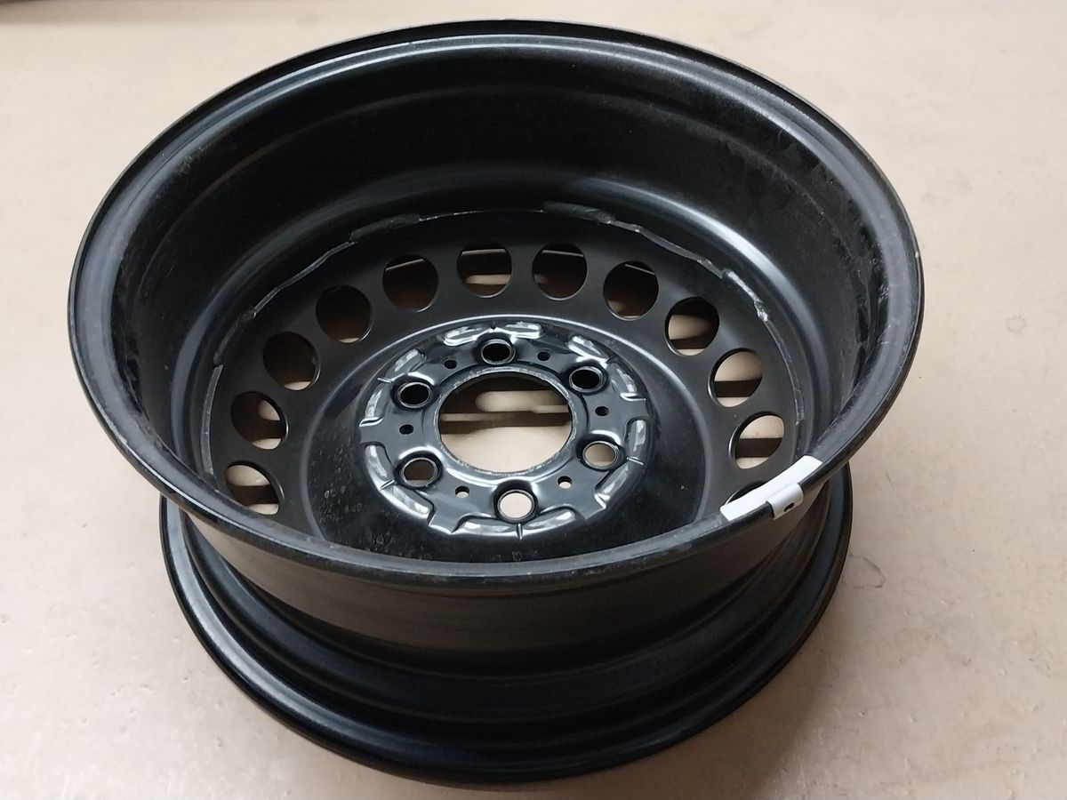 Main image 4