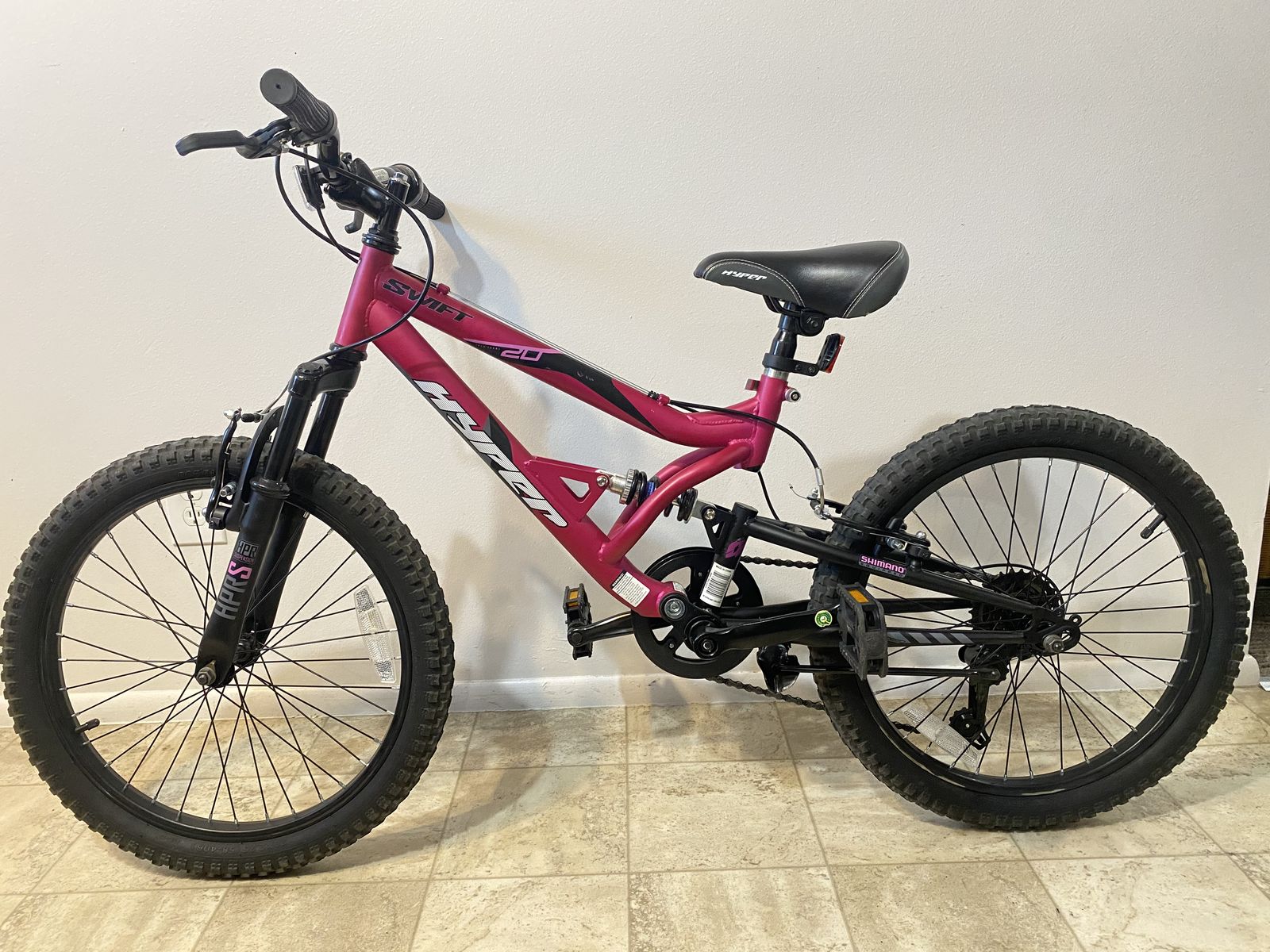LIKE NEW! For Kids.20" Hyper Swift Mountain Bike.