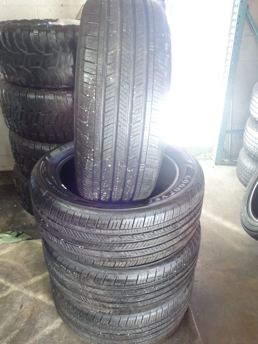 255/50R20 GOODYEAR ASSURANCE FINESSE SET OF USED TIRES