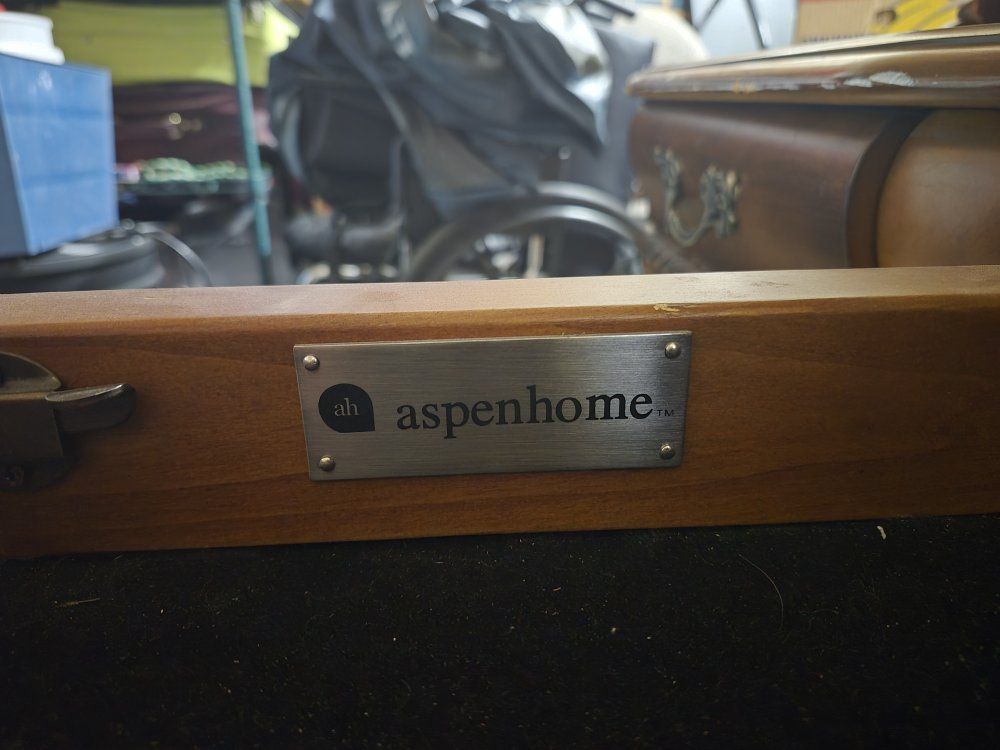 Office Desk