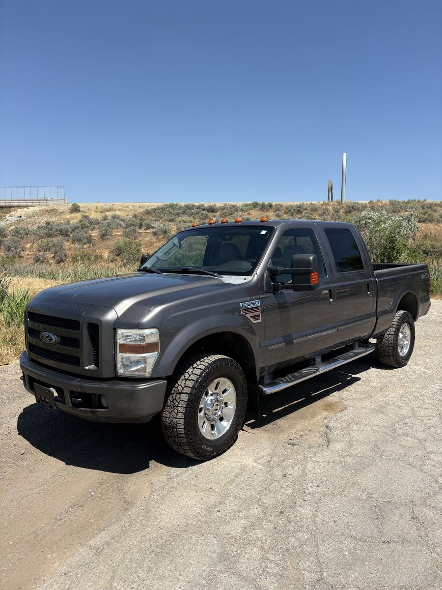 2008 Ford F-350 XLT Lariat