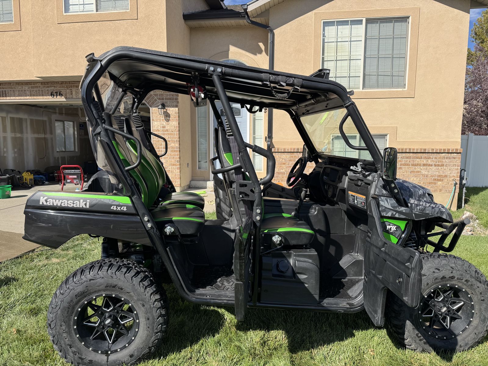 2023 Kawasaki Teryx 4 17,000 obo