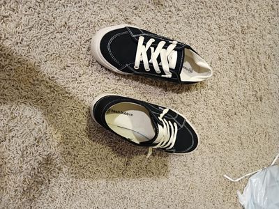 Casual black and white dress shoes for female