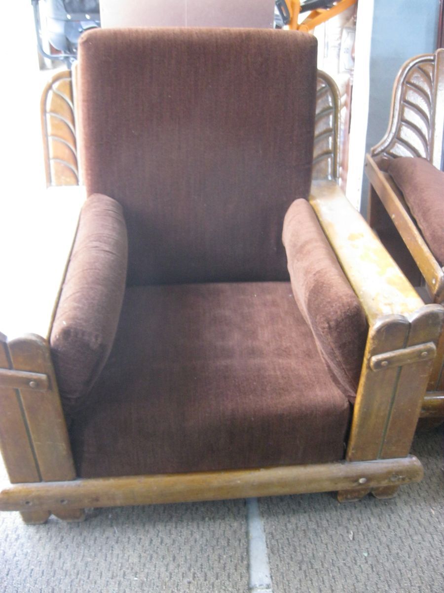 FAMILY ROOM COUCH WITH OTTOMAN & MATCHING CHAIR