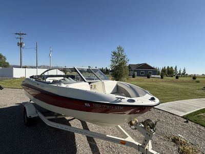 Bayliner 185 Bowrider Speed Boat - Good Condition, Ready for the Water