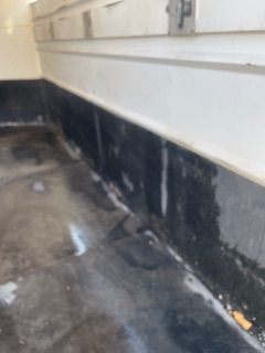 Main image 12