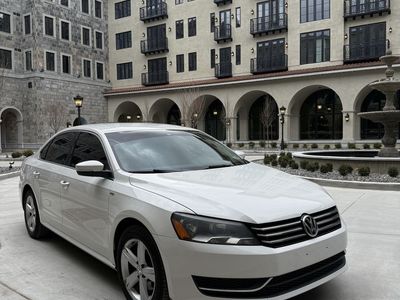 2014 VOLKSWAGEN PASSAT 1.8T Wolfsburg Edition