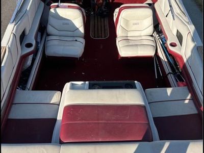 1990 MAXUM 21 Foot Open Bow