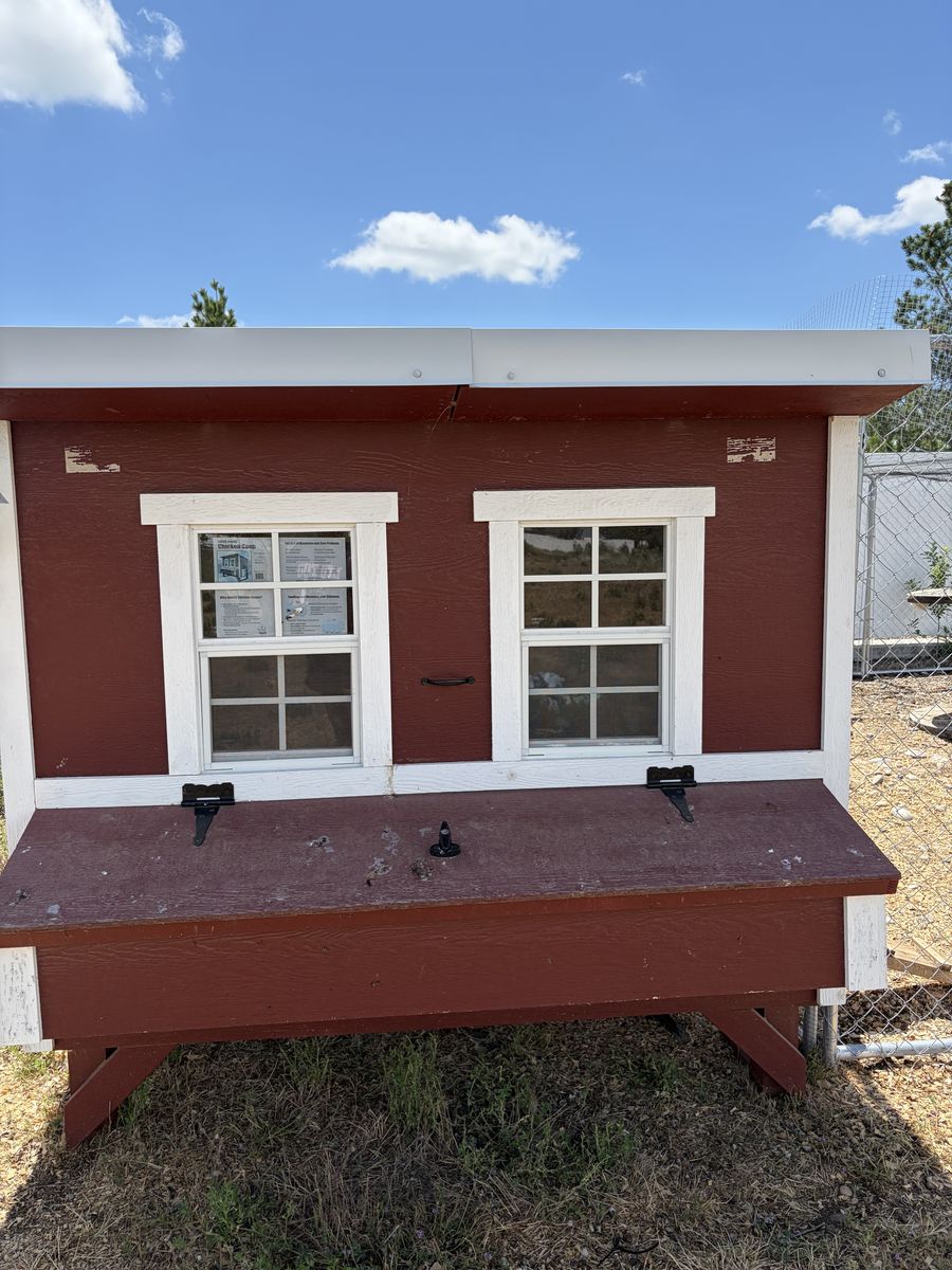OverEZ Large Chicken Coop