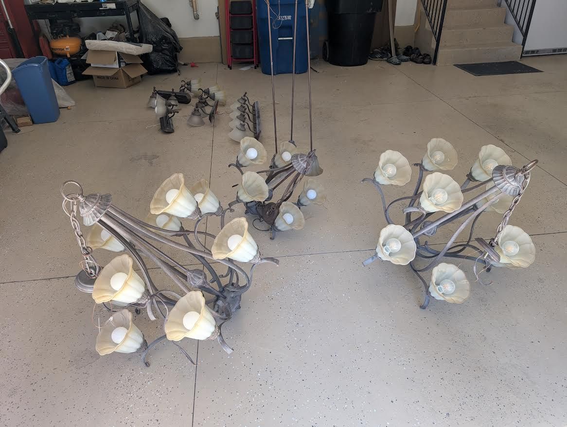 Free Gently Used Light Fixtures:  Chandeliers, Vanity Lights, Wall Sconces, Pendent Lights