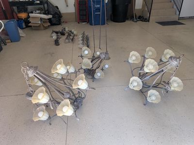 Free Gently Used Light Fixtures: Chandeliers, Vanity Lights, Wall Sconces, Pendent Lights