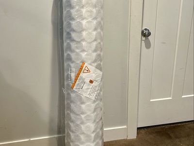 New Queen Hybrid Mattress 12 Inch Still Sealed