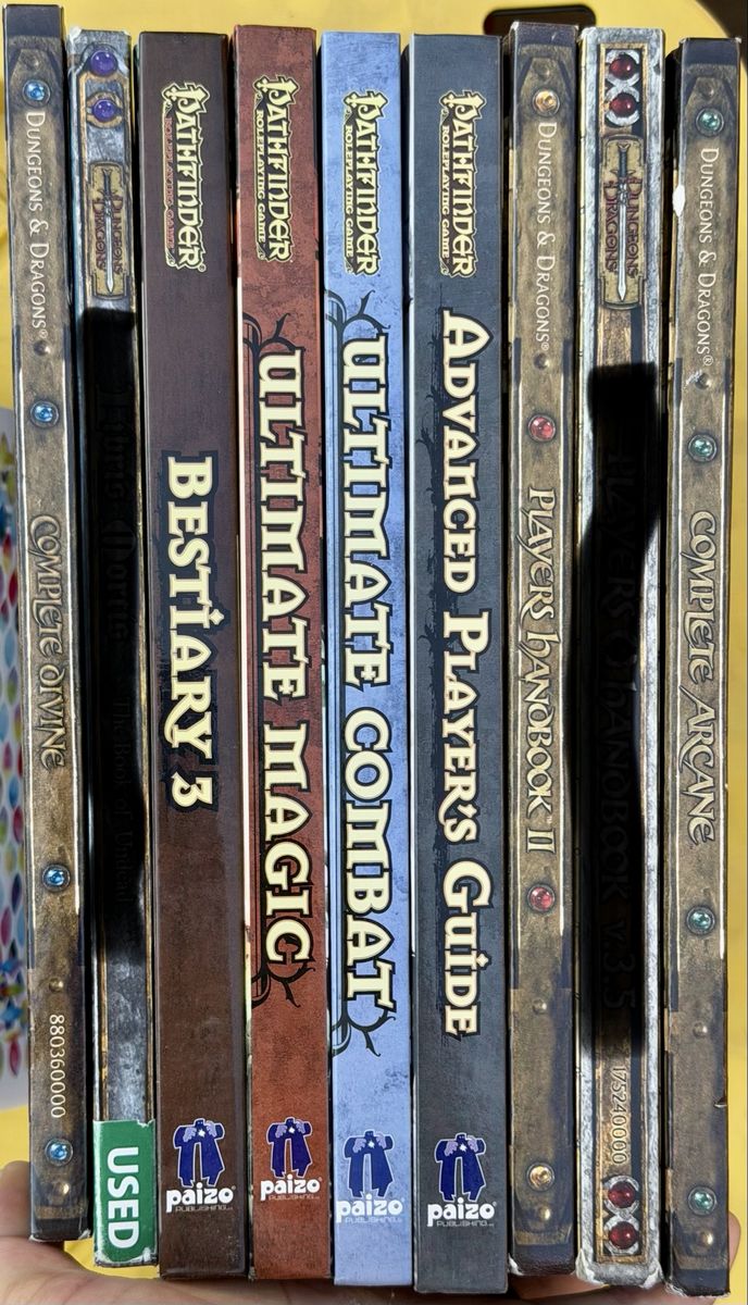 Dungeons & Dragons 3.5 & Pathfinder RPG Rulebooks Lot of 7 Books