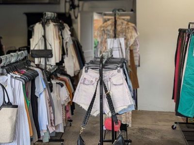 Posh Clothing Sale! 8:00-4:00 in SANDY