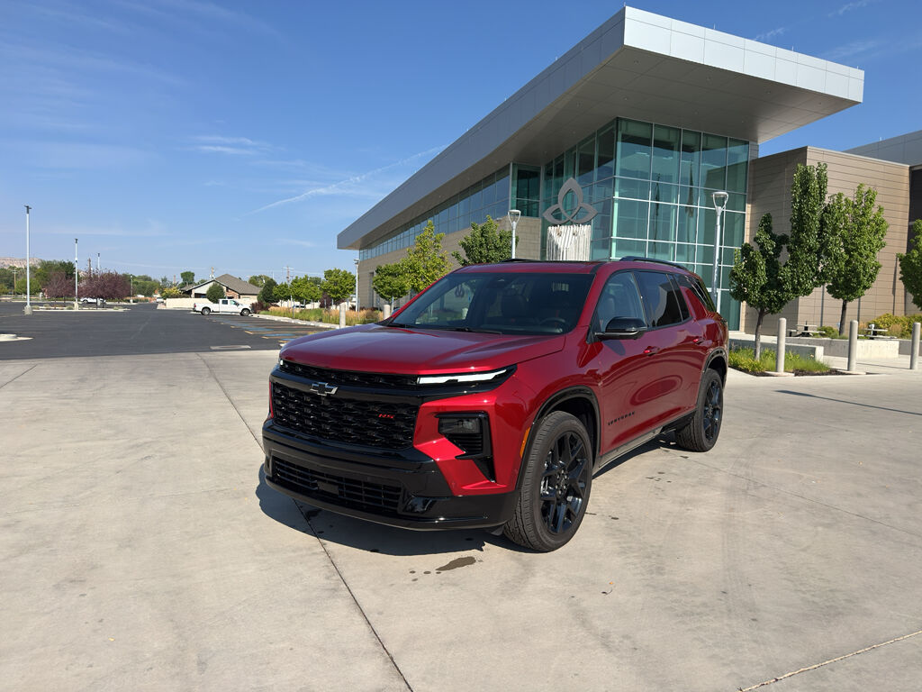 2025 Chevrolet Traverse RS