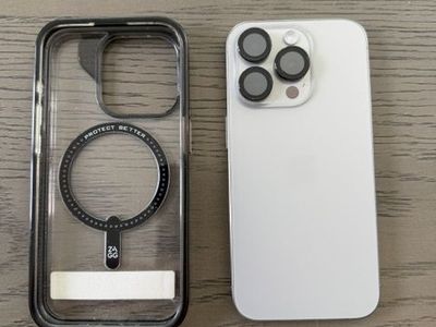 Apple iPhone 15 Pro Unlocked White Titanium 128 GB with Zagg MagSafe Case