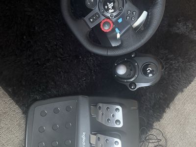 Logitech G29 steering wheel