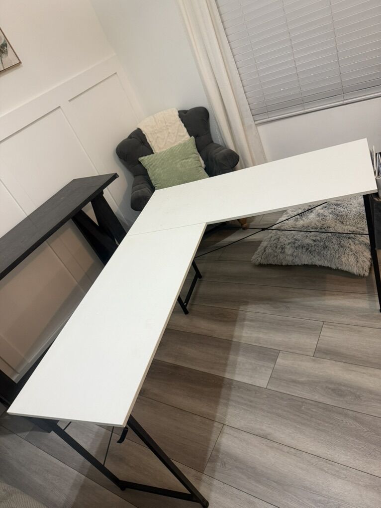L Shaped Desk