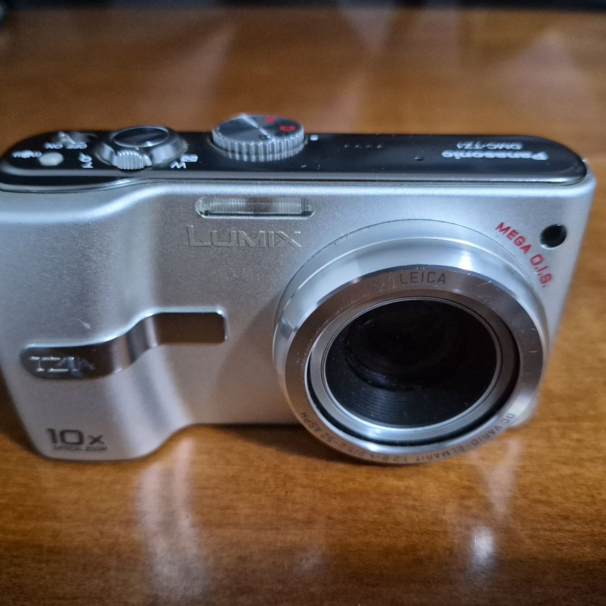 Panasonic Lumix DMC-TZ1 5.0 Compact Digital Camera with SD Card, Battery, Charger & Carring Case. Tested. Excellent Conditions!