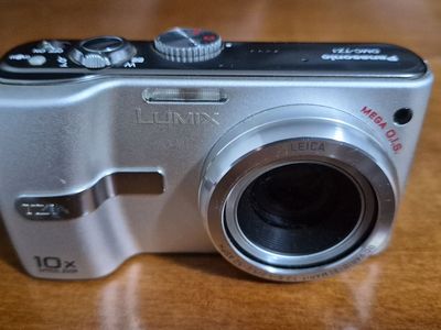 Panasonic Lumix DMC-TZ1 5.0 Compact Digital Camera with SD Card, Battery, Charger & Carring Case. Tested. Excellent Conditions!