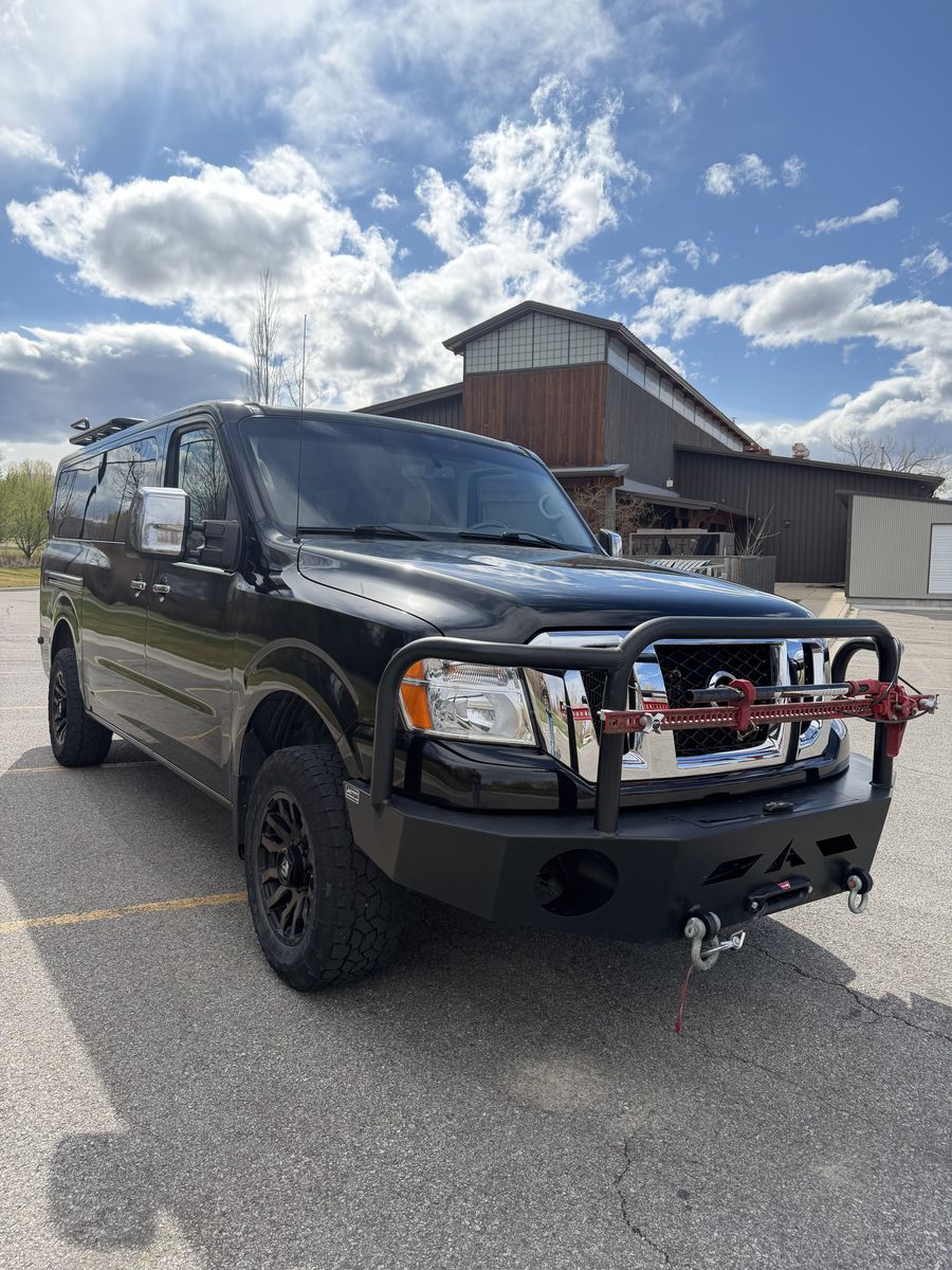 2021 Nissan NV 3500 HD SL