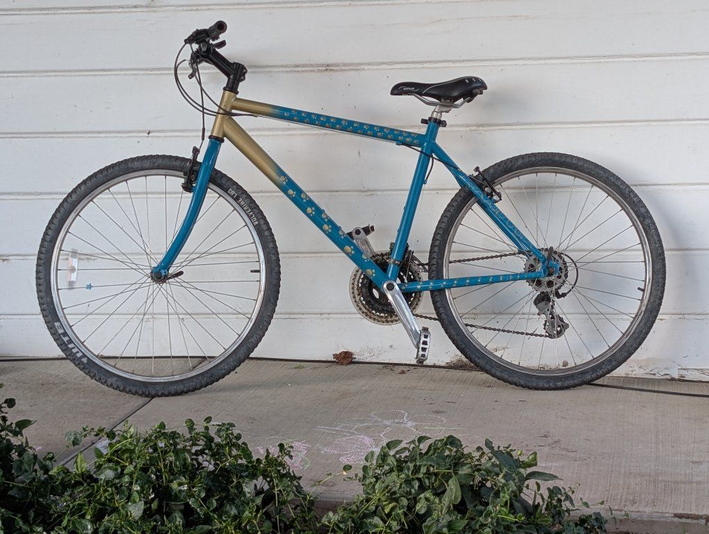 Rebuilt Giant Boulder w / awesome custom paint!
