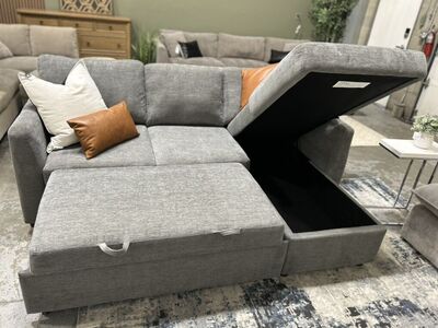 Like NEW! Reversible Chaise Sleeper Sofa-FREE DELI