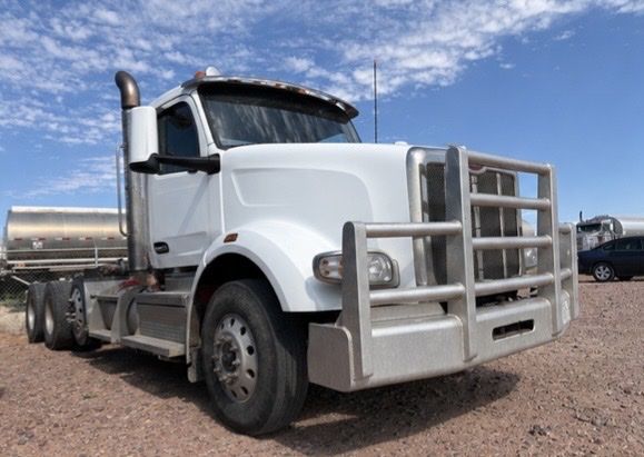 2023 Peterbilt 567