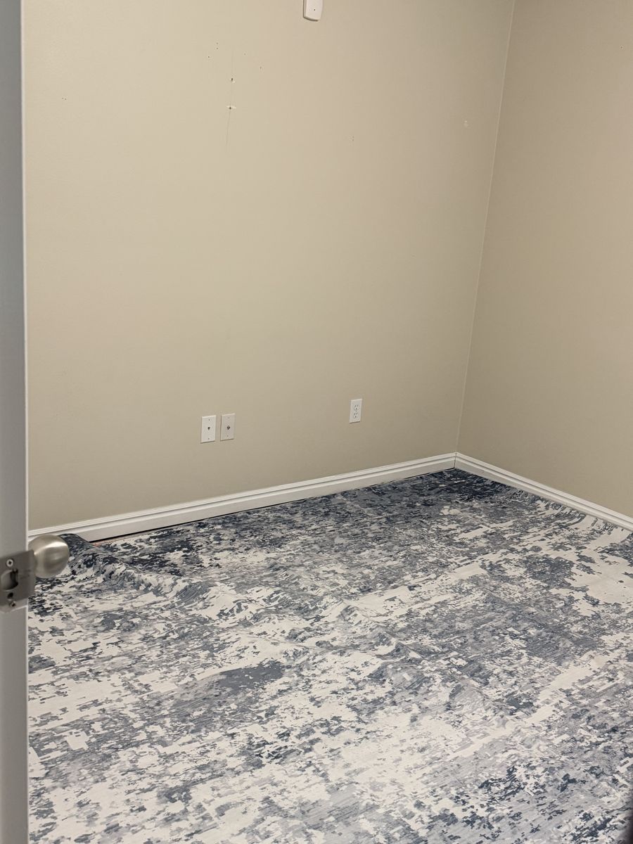 Room for rent $750.00. 1st month’s rent and $350.00 non-refundable deposit. Utilities and internet $100.00 a month. Total $850
